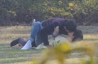 吻戏女人扒丝袜,吻戏中的丝袜诱惑