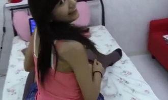 女教师脱丝袜照片,美得让人心动