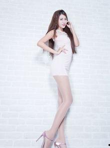 奚梦瑶穿丝袜翘臀,性感魅力全开