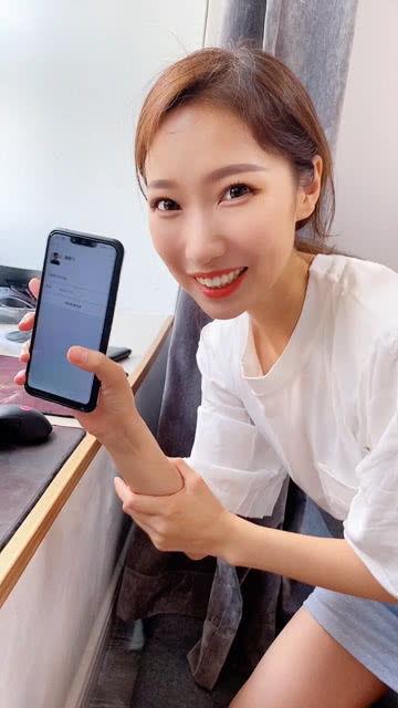 明星的私人微信,微信朋友圈里的那些秘密瞬间”