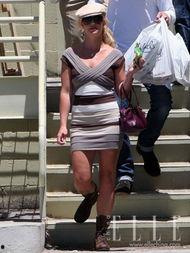 明星吊绷带,明星风采背后的吊绷带故事